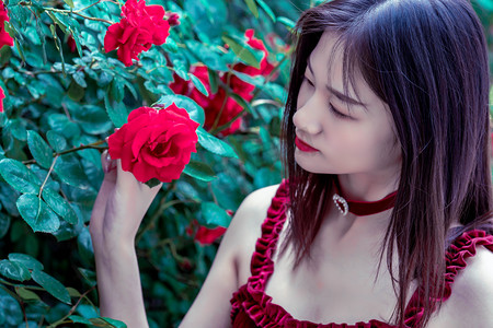 待在室内就不会中暑吗？丨中新真探